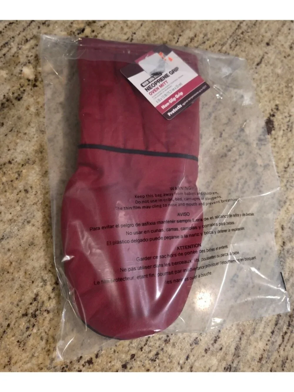 New! Better Homes & Gardens Neoprene non slip Grip Oven Mitt Red Black